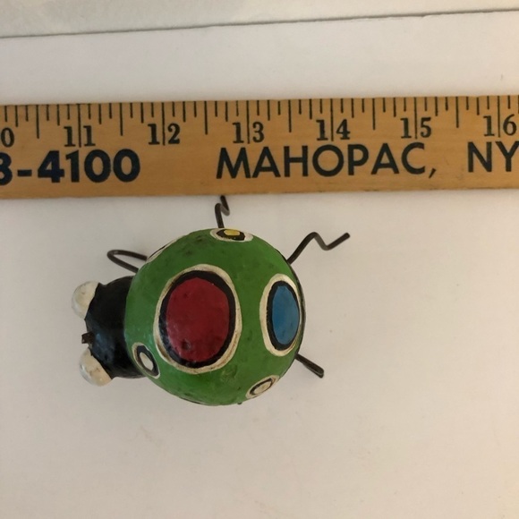 Rustic Metal Wire Garden 🐞 ladybug - Picture 3 of 4